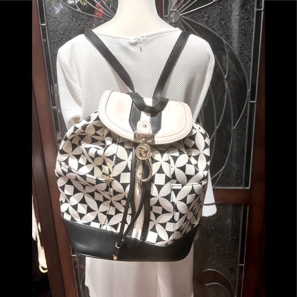 Spartina black and white backpack